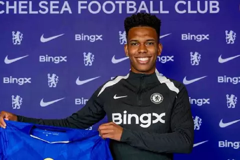 ندم داخل ريال مدريد بعد تألق استيفاو مع تشيلسي